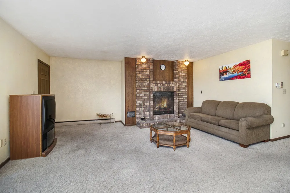 929 S Washington Avenue Ludington, MI 49431