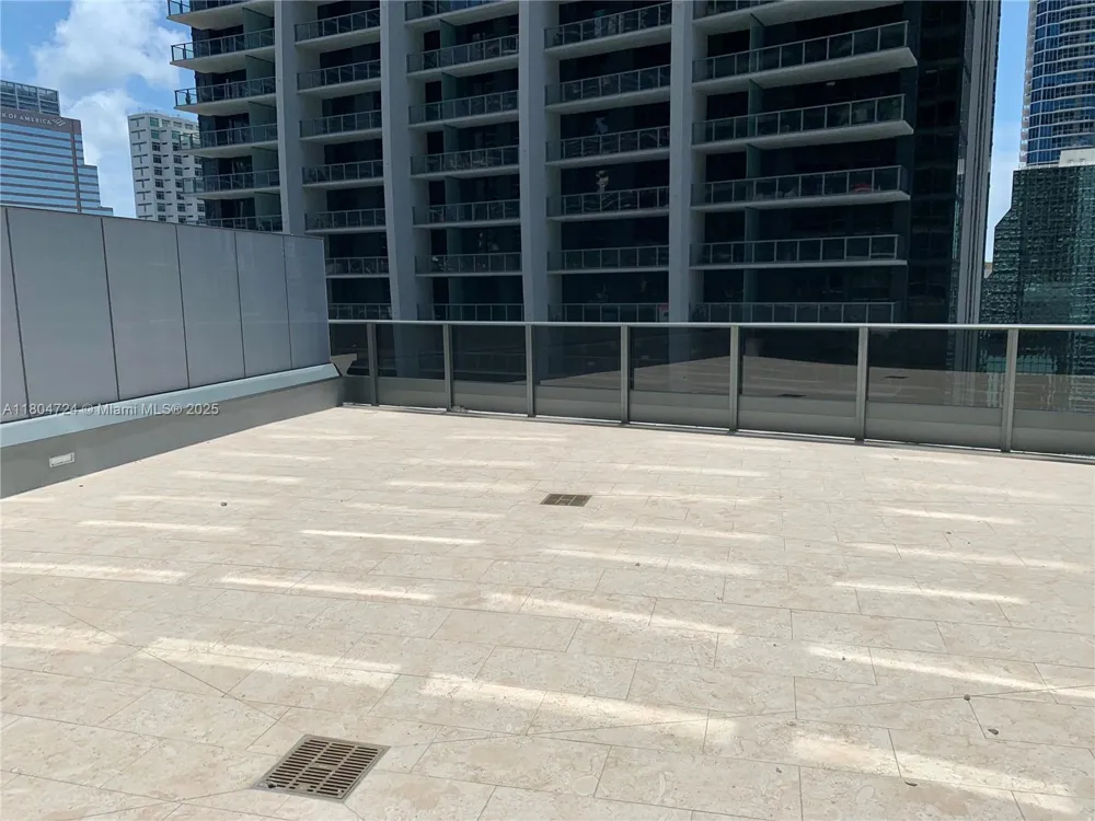 1000 Brickell Plz #1805 Miami, FL 33131