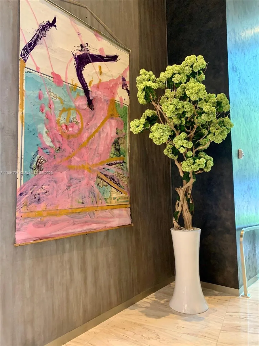 1000 Brickell Plz #1805 Miami, FL 33131