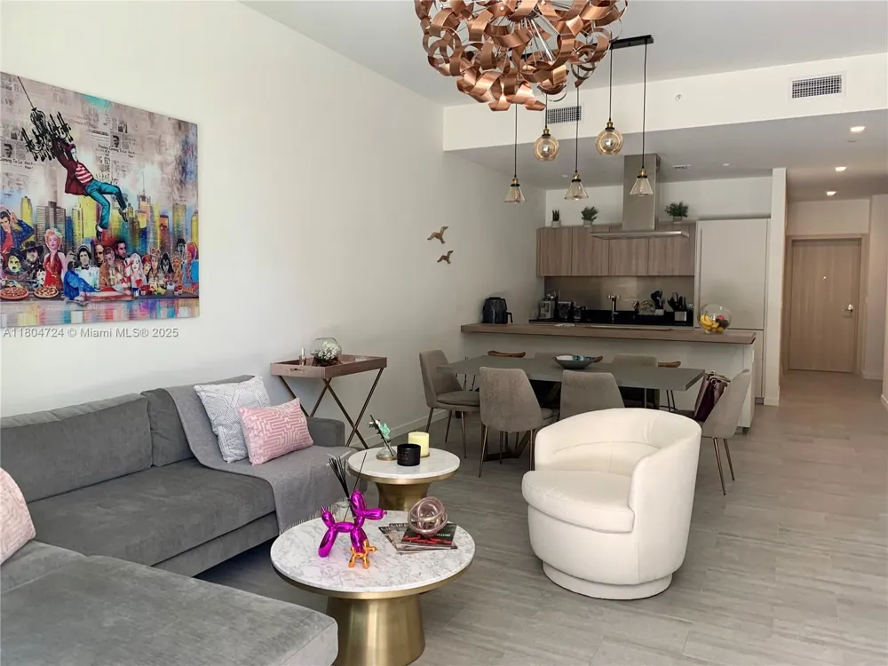 1000 Brickell Plz #1805 Miami, FL 33131