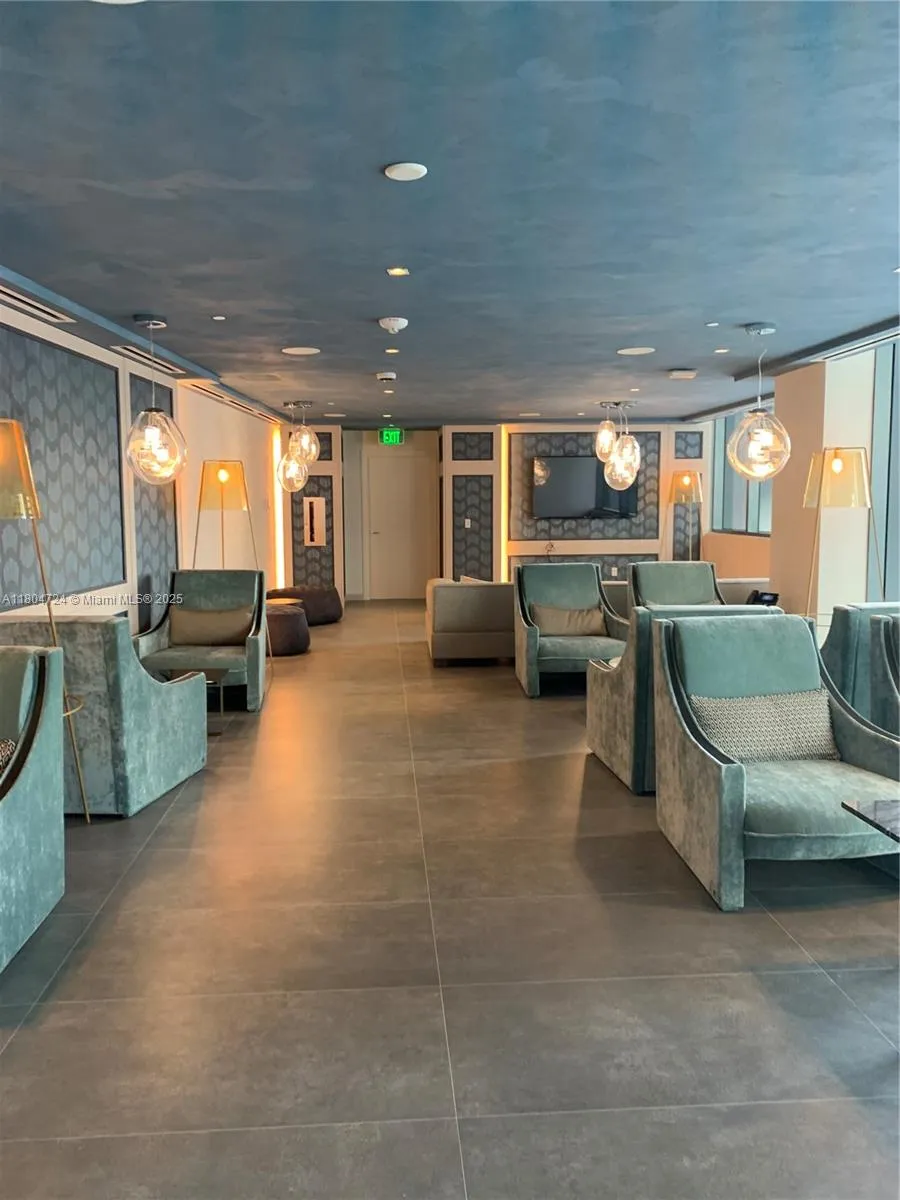 1000 Brickell Plz #1805 Miami, FL 33131