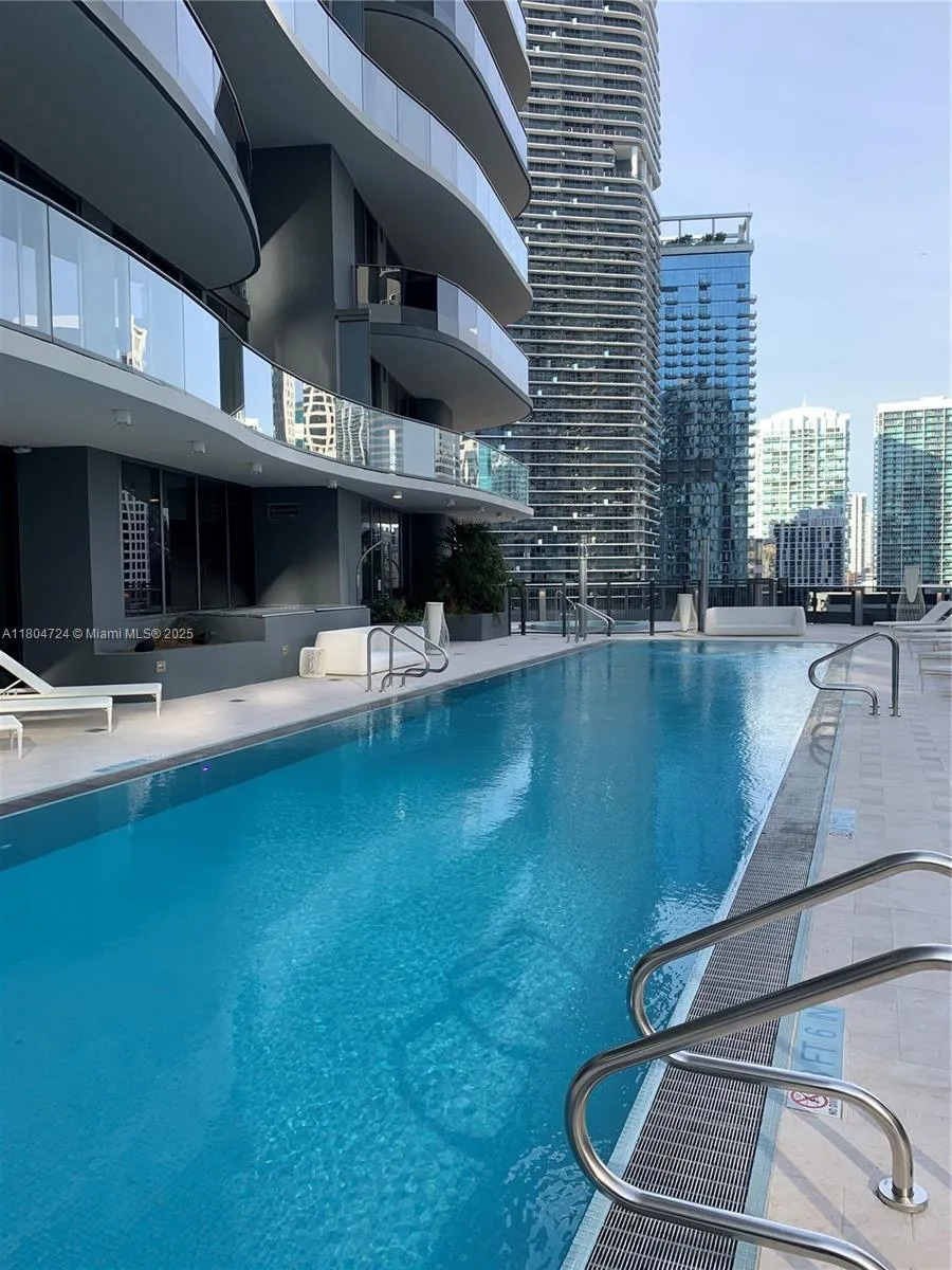 1000 Brickell Plz #1805 Miami, FL 33131