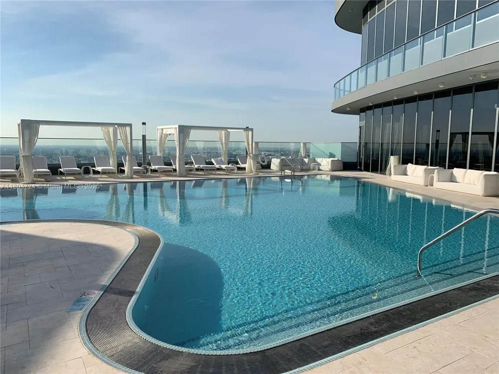 1000 Brickell Plz #1805 Miami, FL 33131