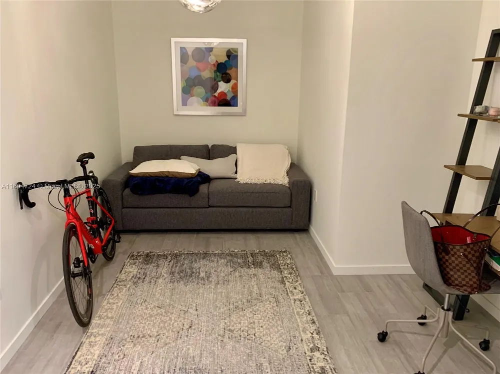 1000 Brickell Plz #1805 Miami, FL 33131