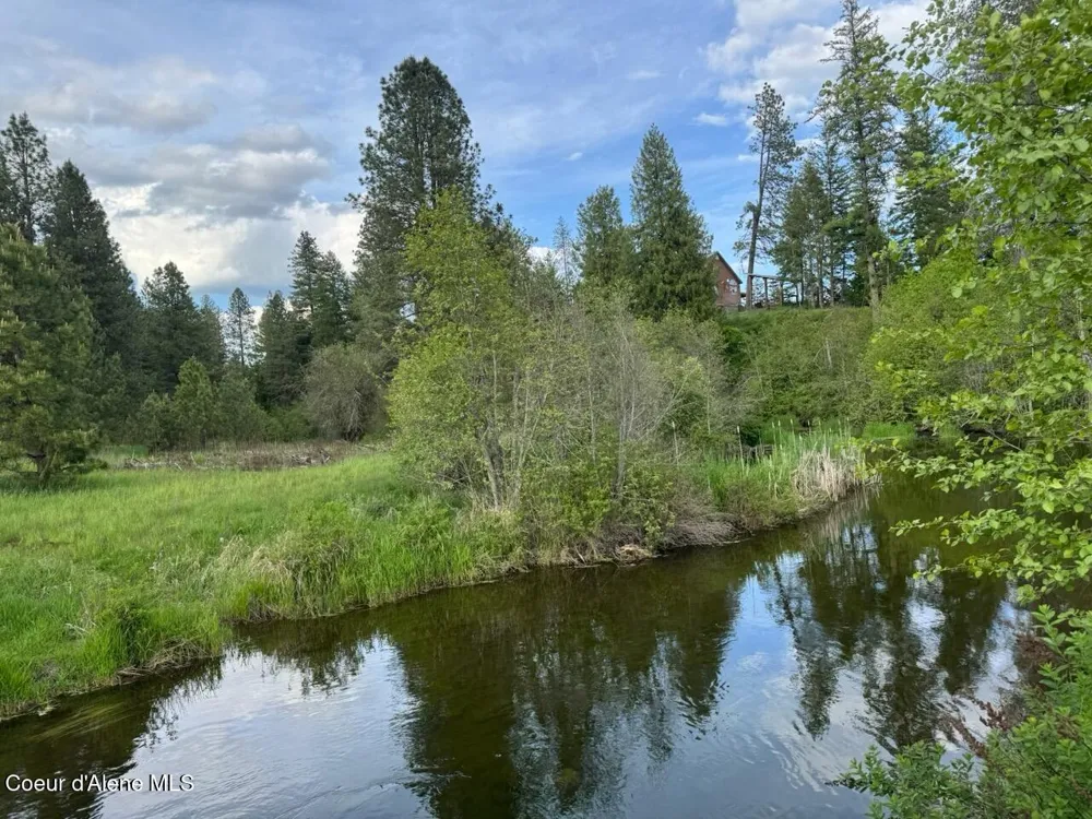 NKA Haughey Dr, Lot 10 Cocolalla, ID 83813