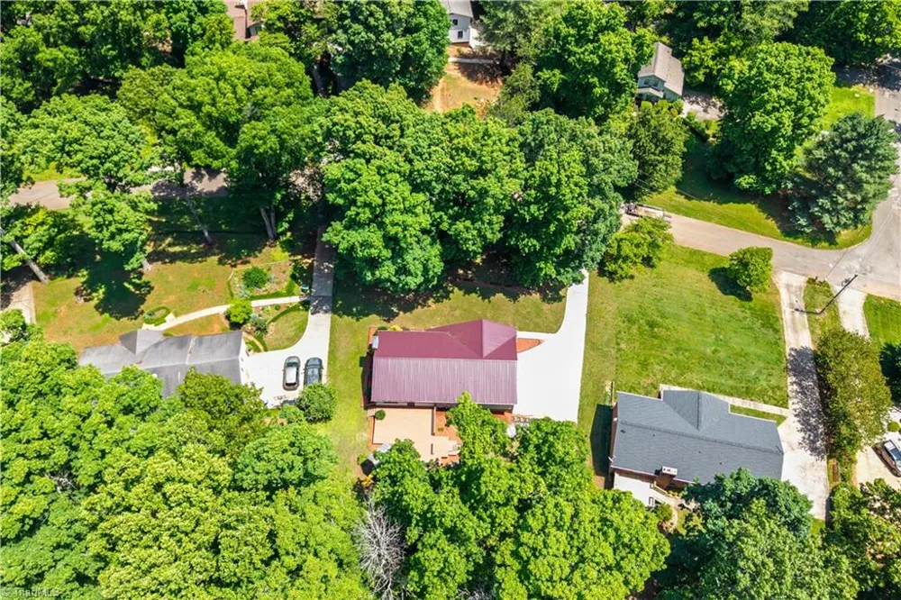 1625 Eagle Crest Drive Pfafftown, NC 27040