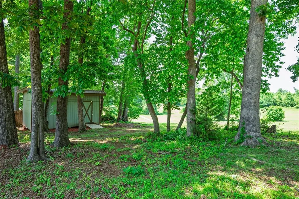 1625 Eagle Crest Drive Pfafftown, NC 27040