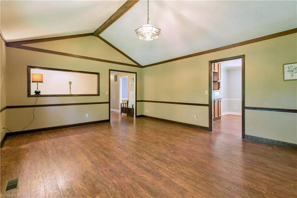 1625 Eagle Crest Drive Pfafftown, NC 27040
