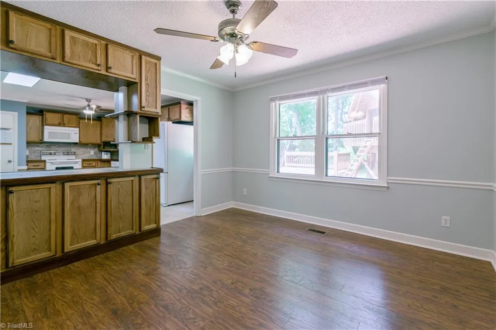 1625 Eagle Crest Drive Pfafftown, NC 27040