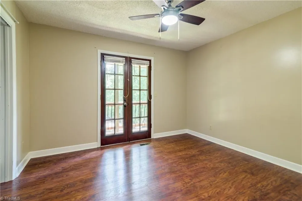 1625 Eagle Crest Drive Pfafftown, NC 27040