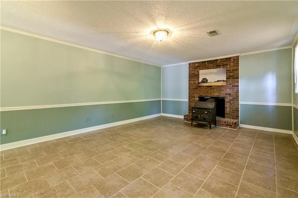 1625 Eagle Crest Drive Pfafftown, NC 27040