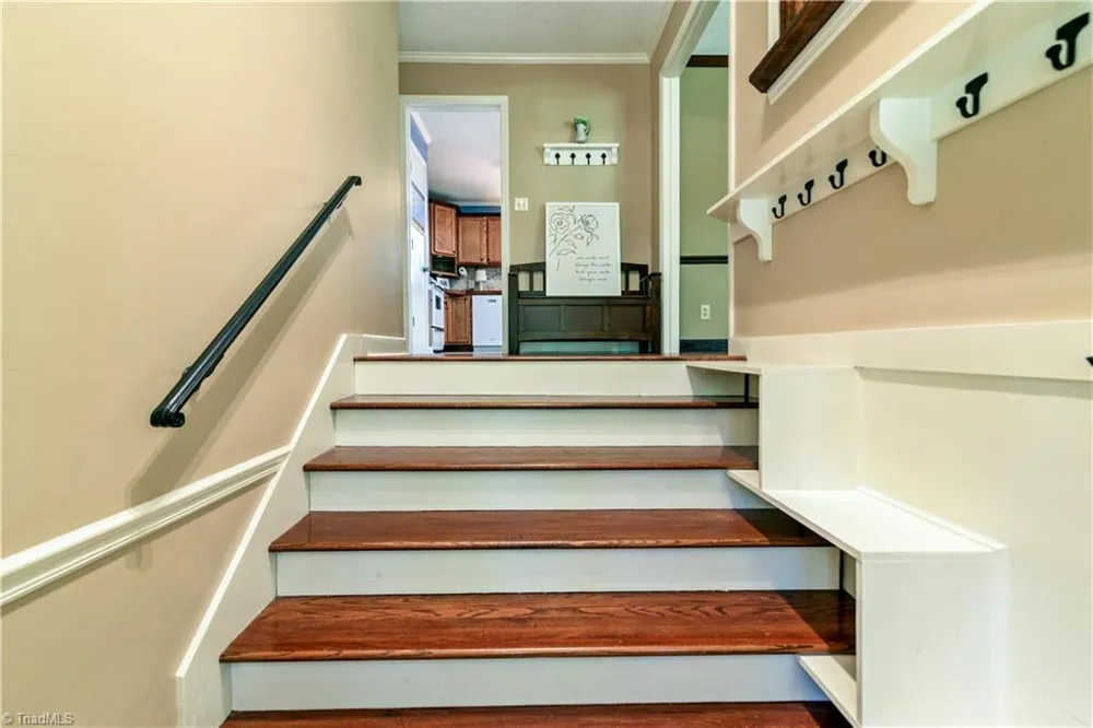 1625 Eagle Crest Drive Pfafftown, NC 27040