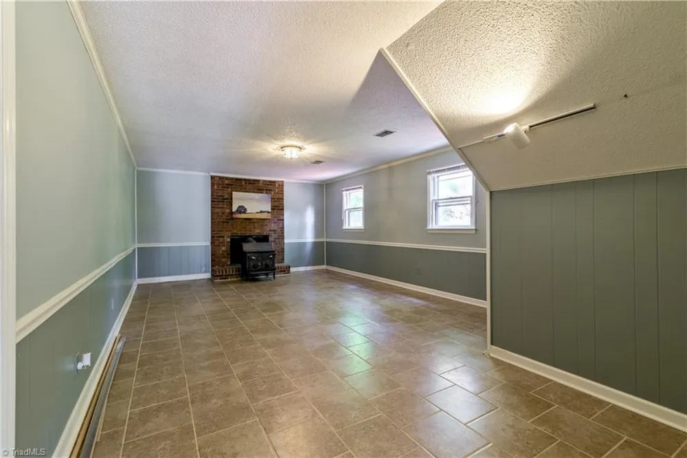 1625 Eagle Crest Drive Pfafftown, NC 27040