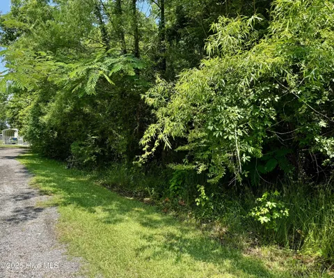 109-113 Iowa Trail