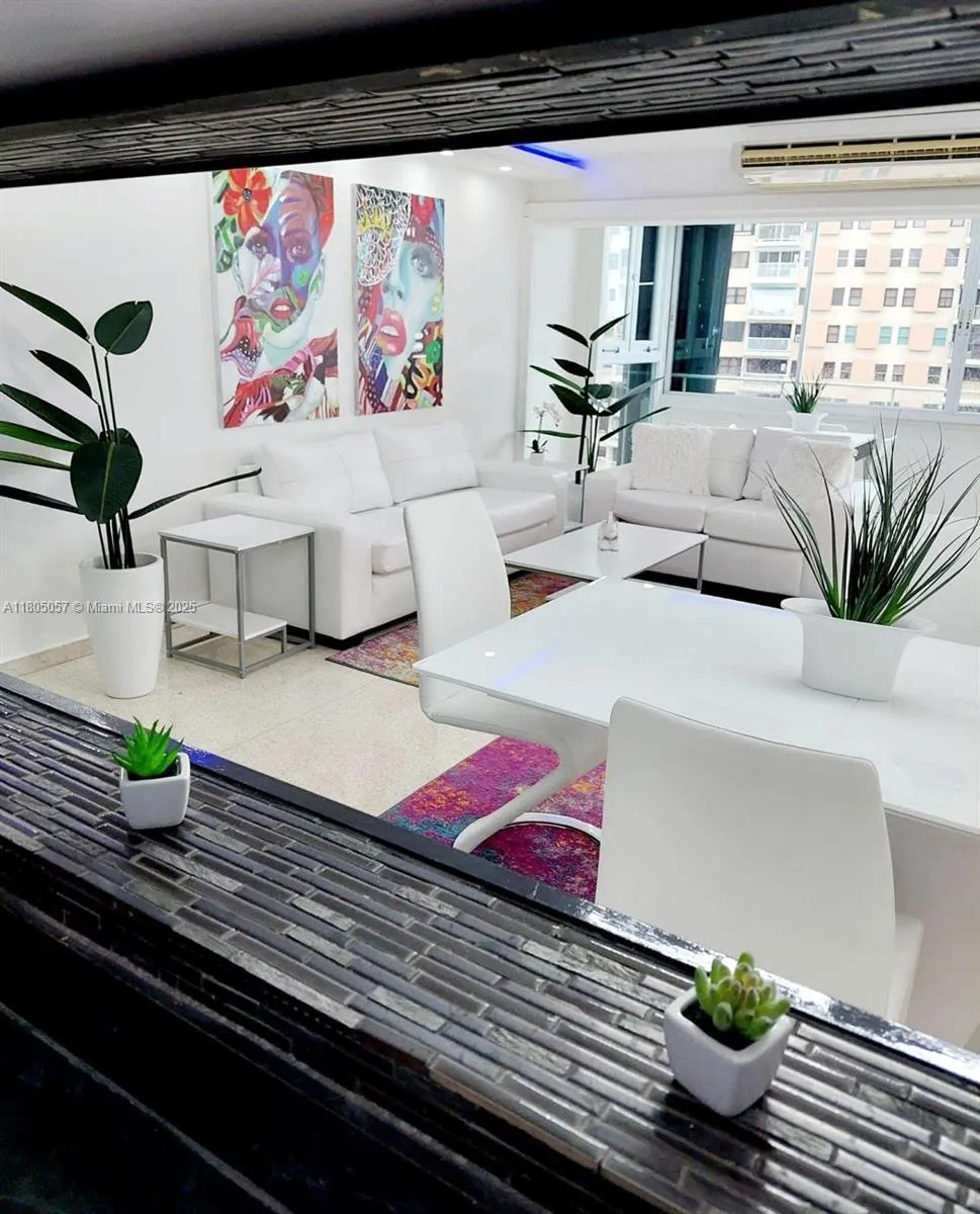 4429 Isla Verde #1002 