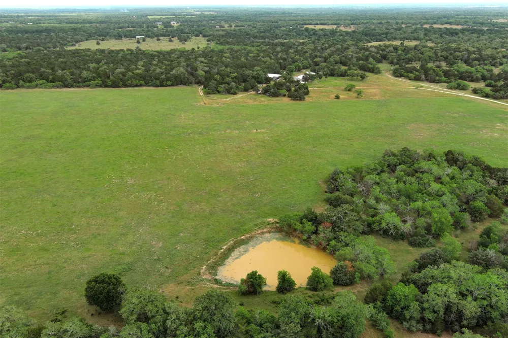 13831 Tx-95 Highway Flatonia, TX 78941