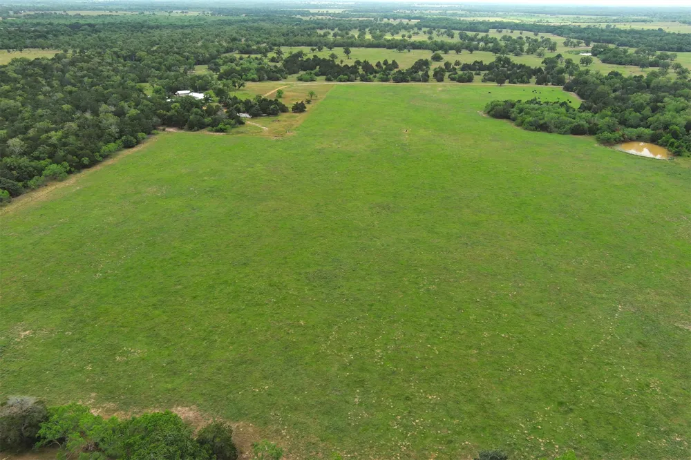 13831 Tx-95 Highway Flatonia, TX 78941