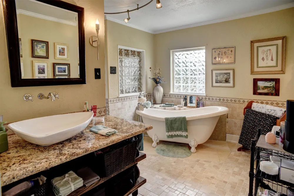 13831 Tx-95 Highway Flatonia, TX 78941