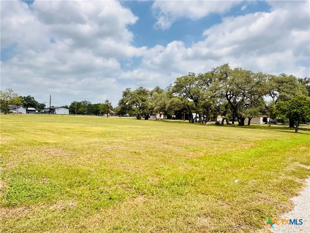 510 Pat Cleburne Street Yoakum, TX 77995