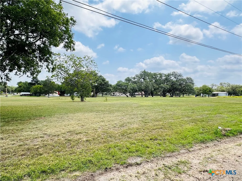 510 Pat Cleburne Street Yoakum, TX 77995