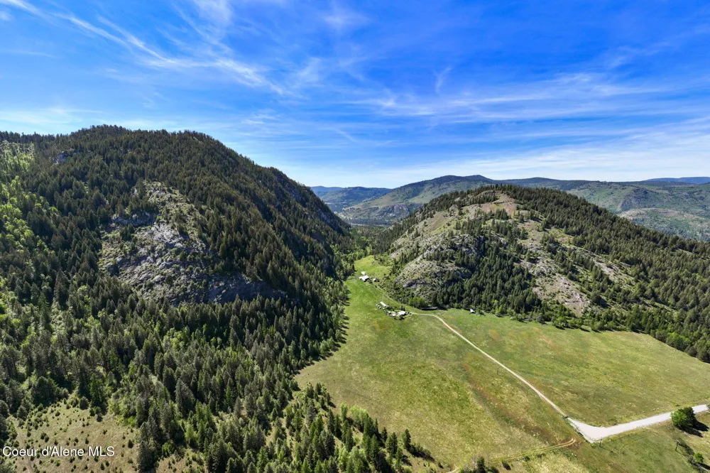 4345 Wilcox Road Northport, WA 99157