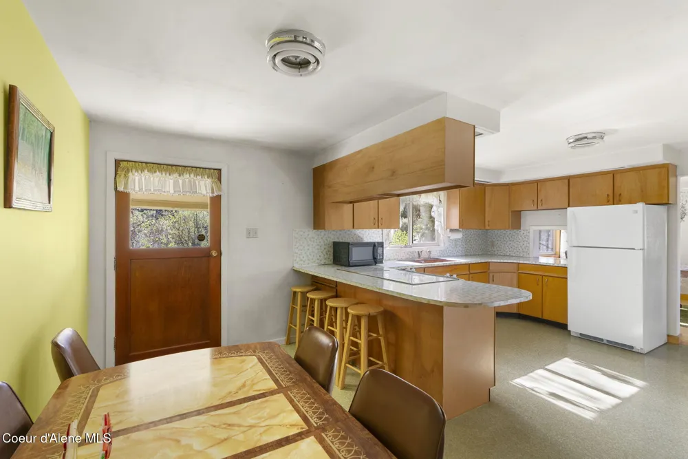 4345 Wilcox Road Northport, WA 99157