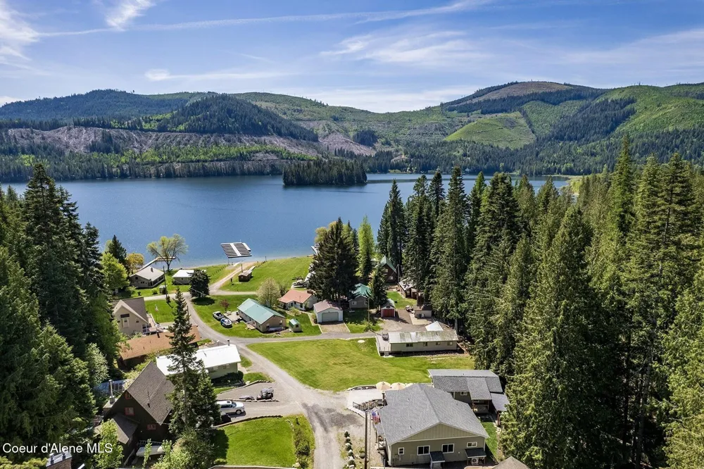 29955 Isle View Road Spirit Lake, ID 83869