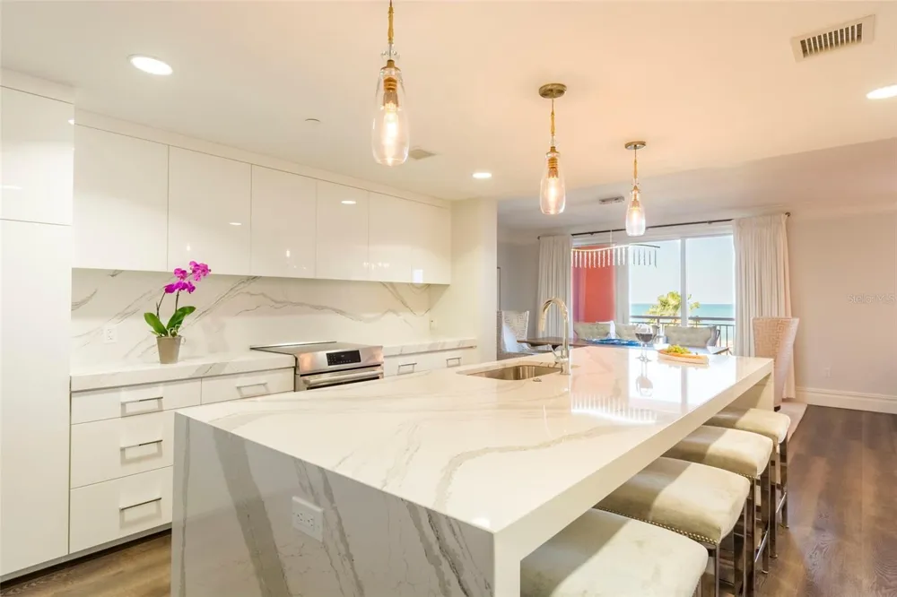 301 S GULFVIEW BOULEVARD #304 Clearwater Beach, FL 33767