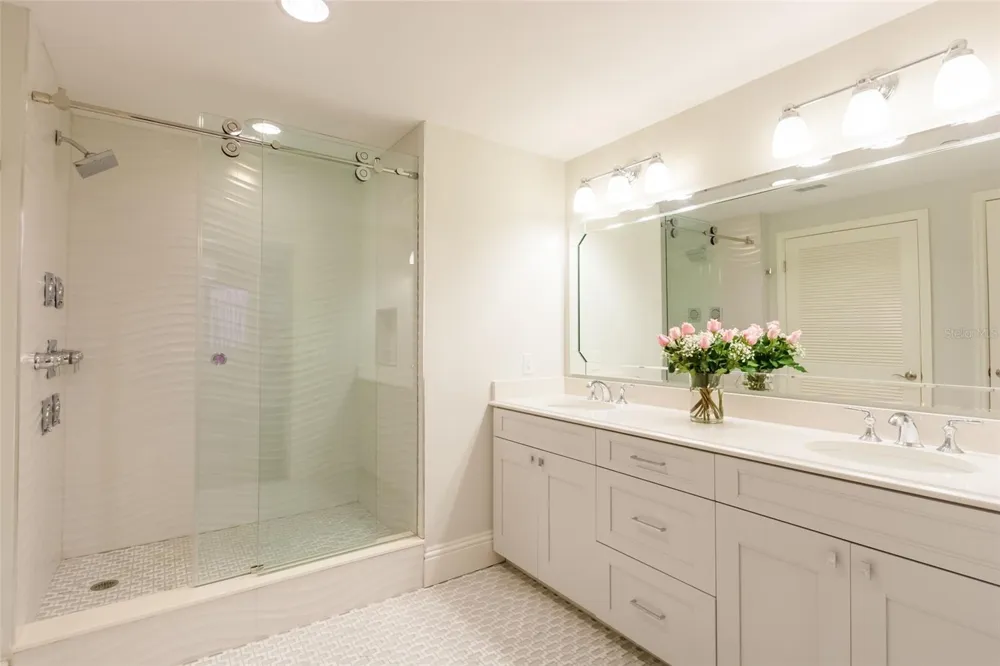 301 S GULFVIEW BOULEVARD #304 Clearwater Beach, FL 33767