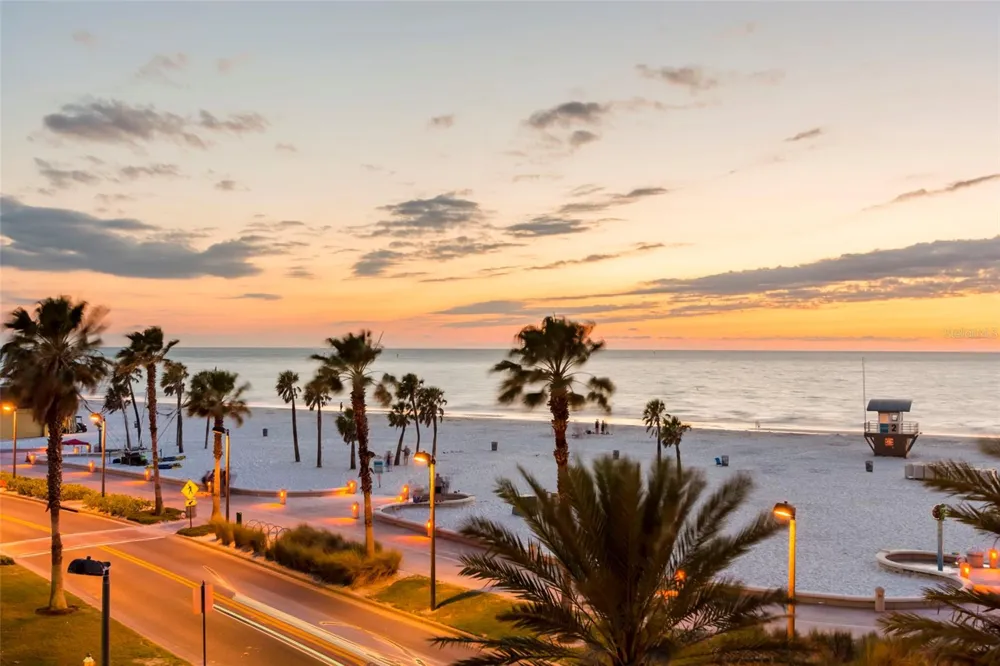 301 S GULFVIEW BOULEVARD #304 Clearwater Beach, FL 33767