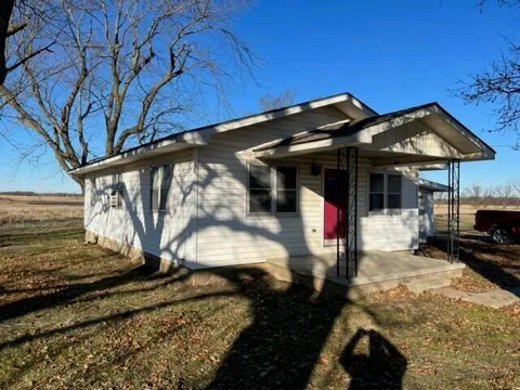 15043 S Highway 2