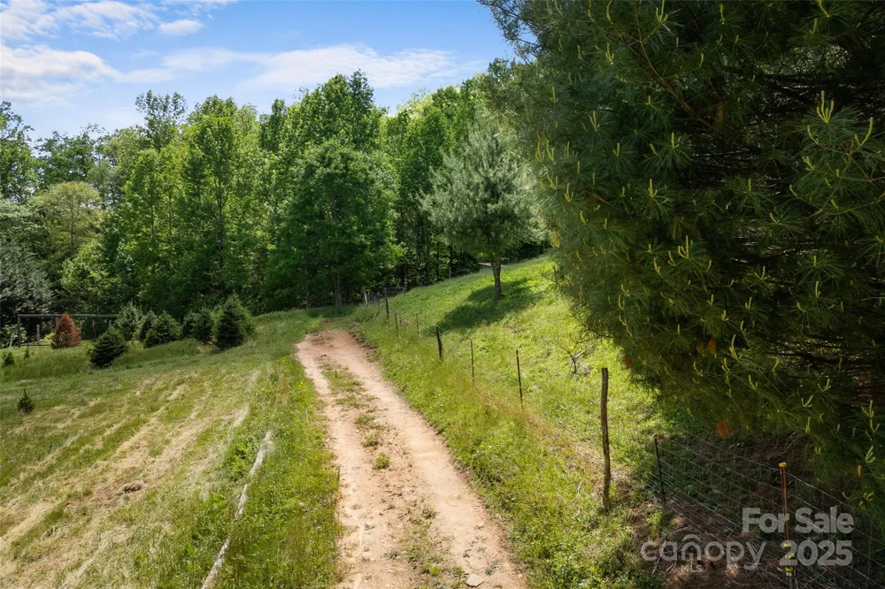 1557 Shoal Creek Road Balsam Grove, NC 28708