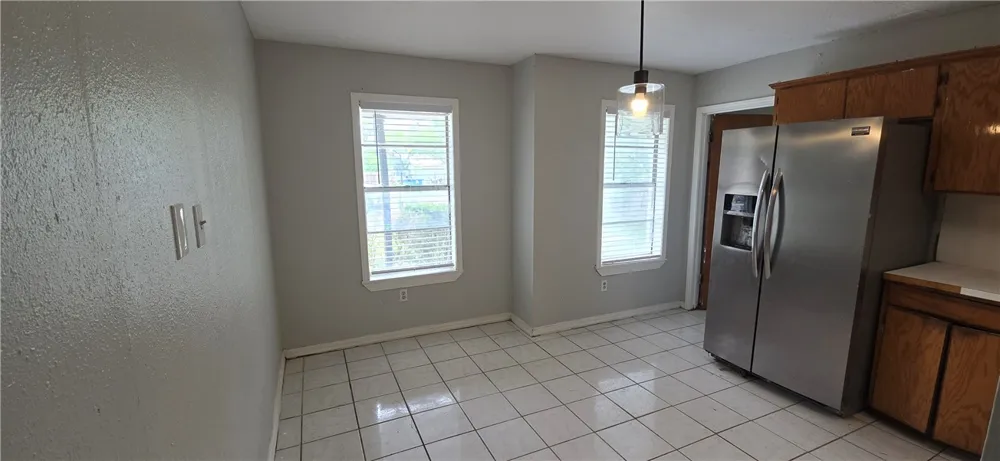1013 Evergreen Street Mathis, TX 78368