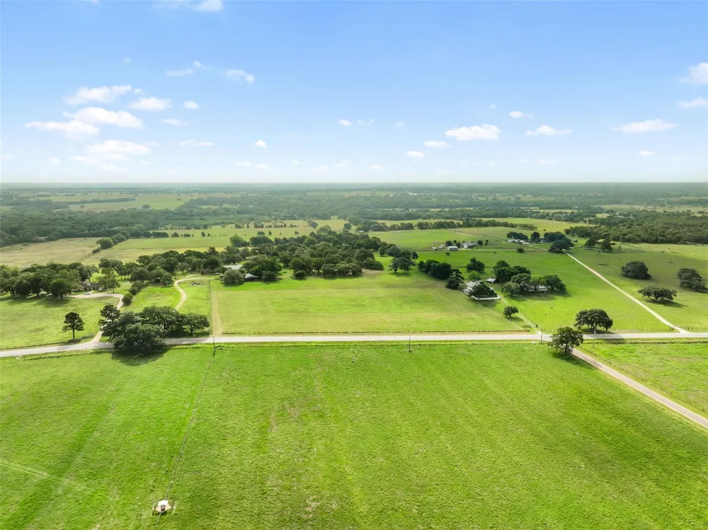 Fm 957 Schulenburg, TX 78956