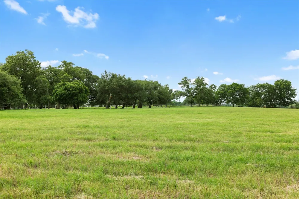 Fm 957 Schulenburg, TX 78956
