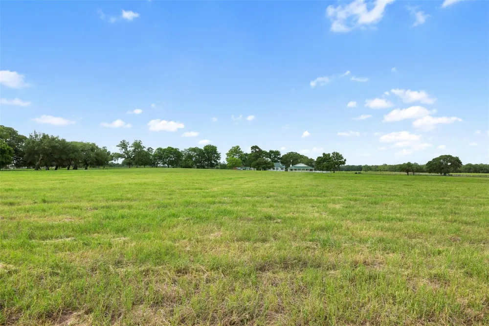 Fm 957 Schulenburg, TX 78956