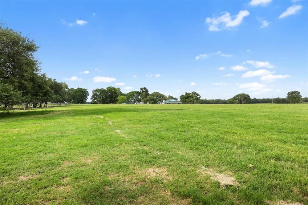 Fm 957 Schulenburg, TX 78956