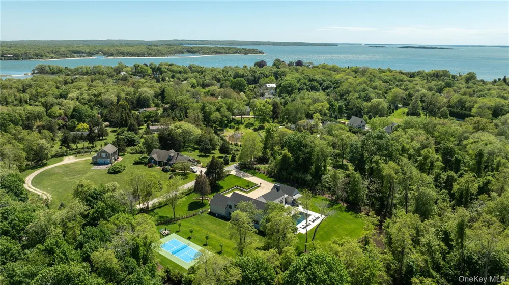 100 S Ferry Road Shelter Island, NY 11964