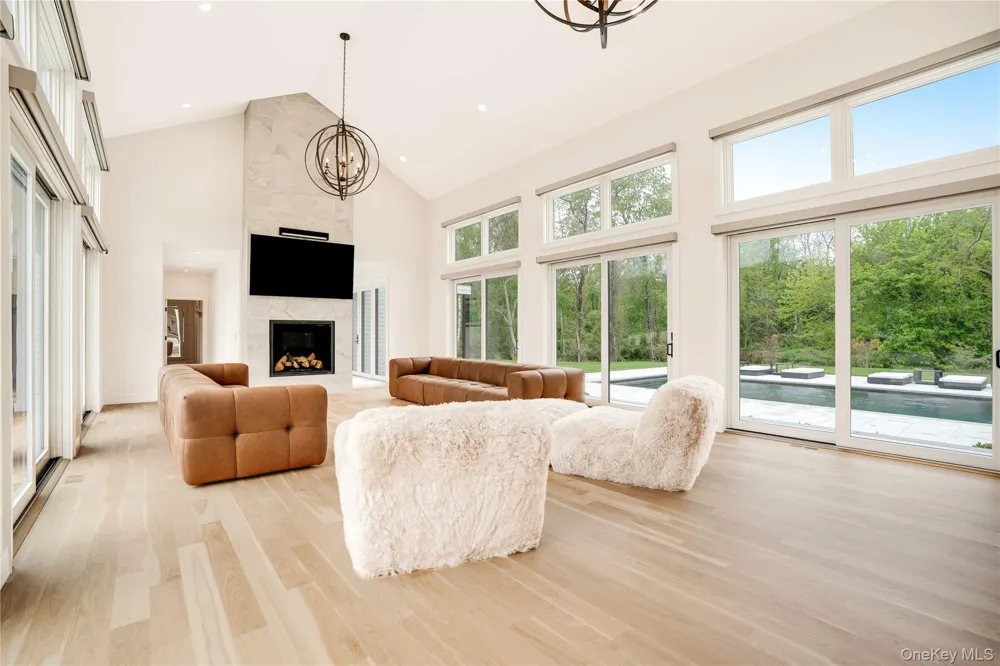 100 S Ferry Road Shelter Island, NY 11964