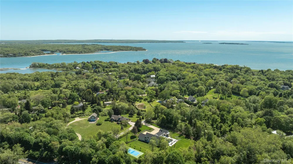 100 S Ferry Road Shelter Island, NY 11964
