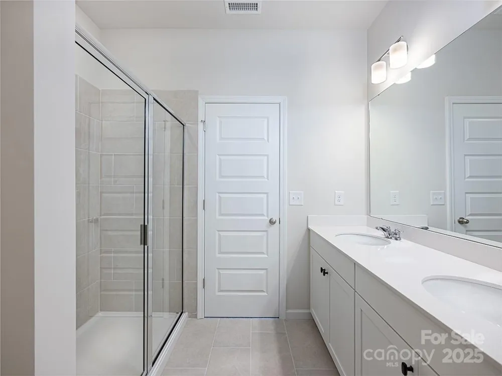 2535 Ruby Dixon Crossing Drive #19 Gastonia, NC 28056