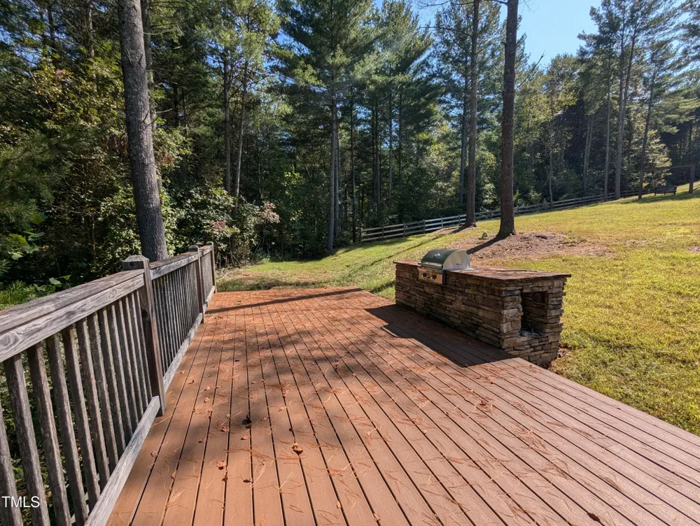 1057 Lakeside Way NW Valdese, NC 28690