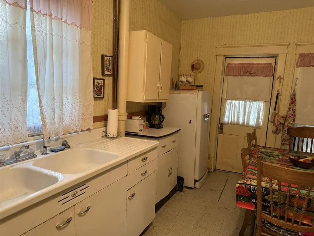 613 3rd Street Paonia, CO 81428