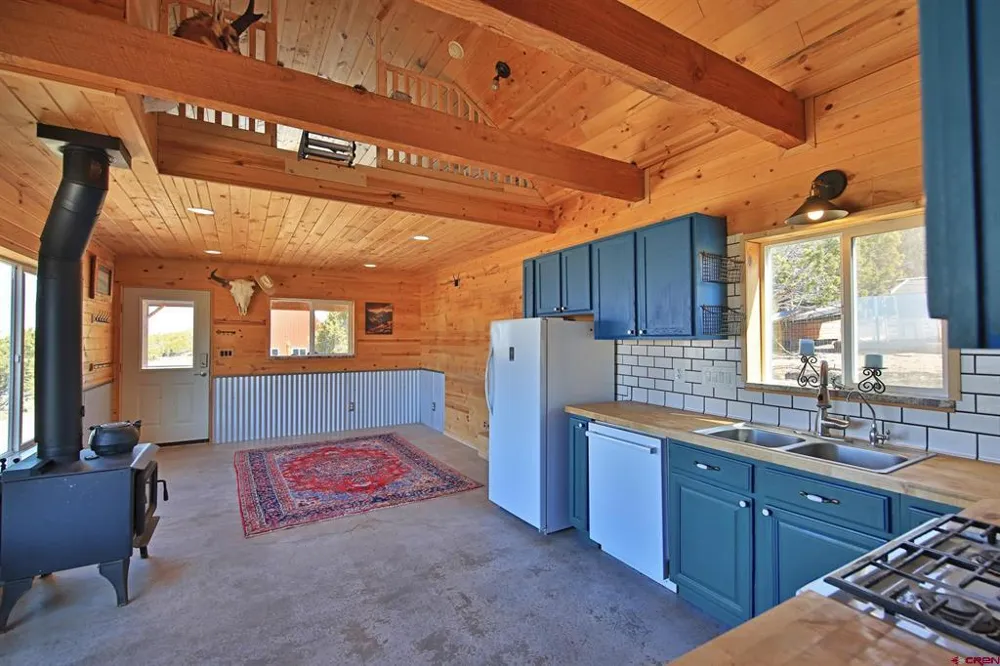 56001 KK ROAD Molina, CO 81646