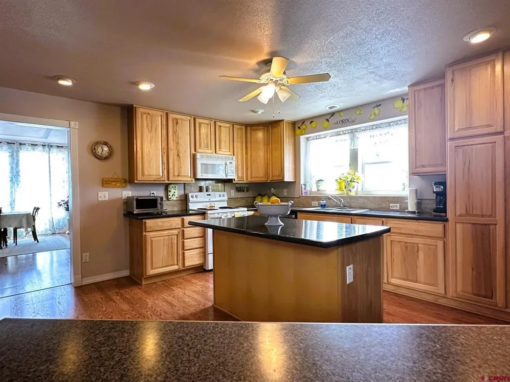 4036 County Road Z Capulin, CO 81124