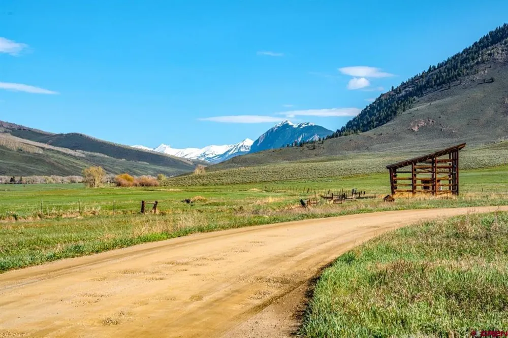 623 County Road 813 Almont, CO 81210