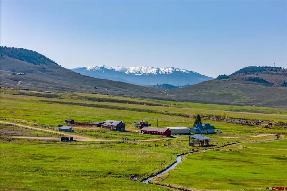 623 County Road 813 Almont, CO 81210