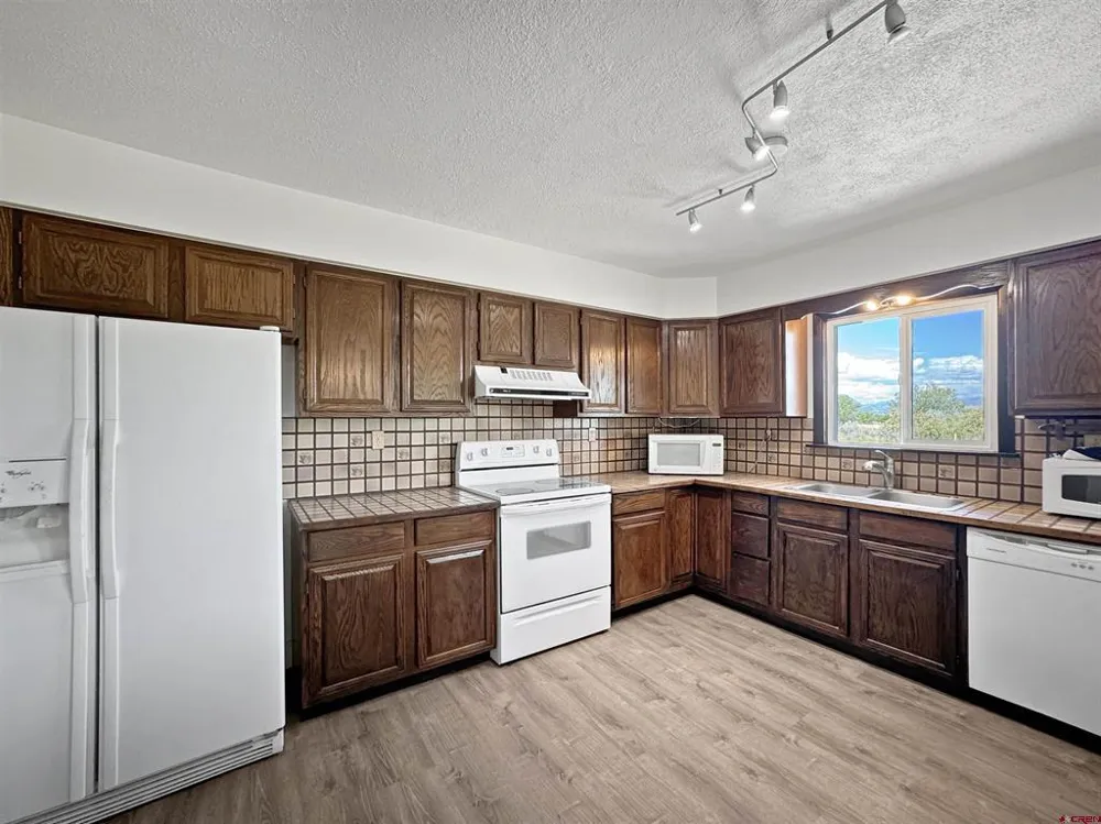 9627 3200 ROAD Hotchkiss, CO 81419