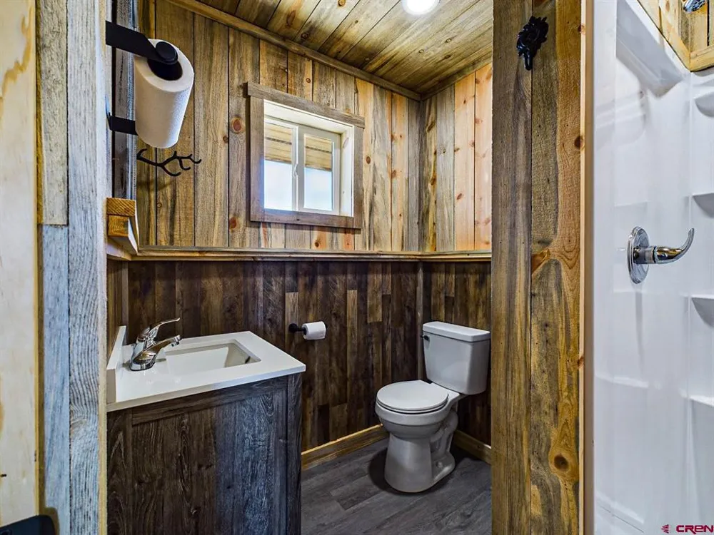 16930 Oak Creek Road Eckert, CO 81418