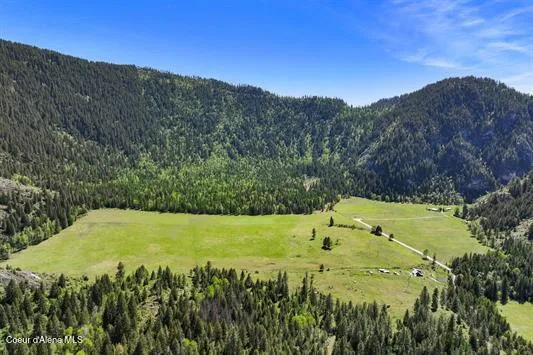 4345 Wilcox Road Northport, WA 99157